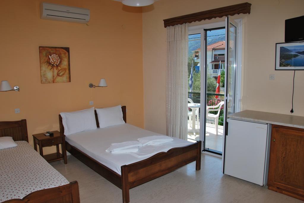 Niriton Pension Nydri  Kamer foto
