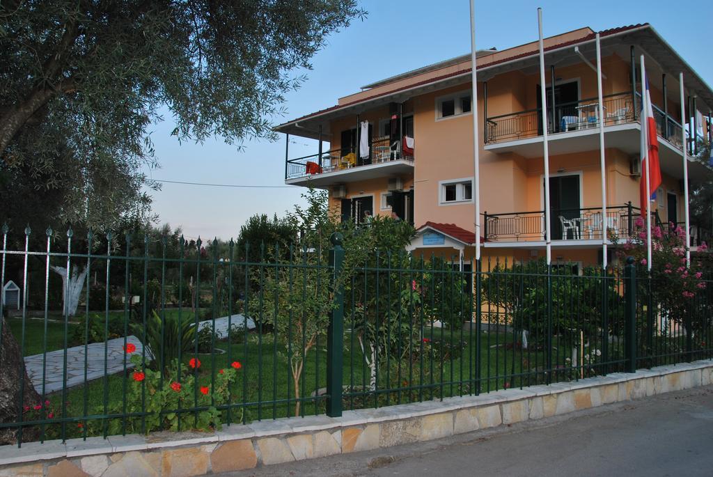 Niriton Pension Nydri  Buitenkant foto